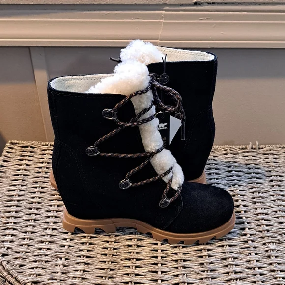 Sorel Joan of Arctic Wedge III Shearling Lace Cozy Boots - Picture 4 of 11